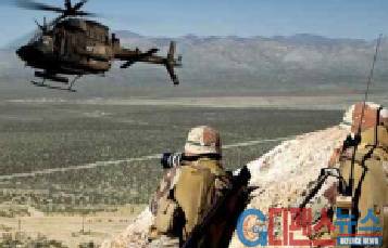 RF-7850M 무전기 사용 전장통신 수행 (사진출처 = army-technology.com)