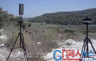수풀 투과 가능한 FPR-10 레이더 (사진출처 = shephardmedia.com)