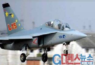 중국의 L-15 Falcon 초음속 훈련기 (사진출처 = wantchinatimes.com)