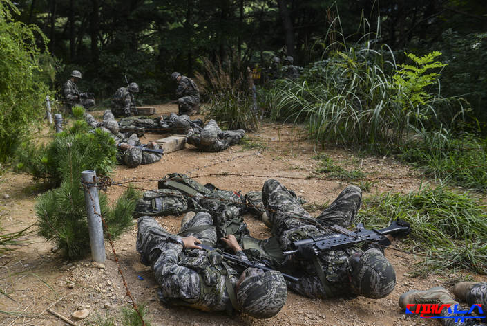 훈련 중인 병사들